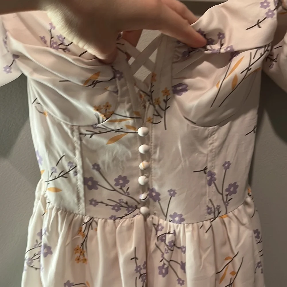 Dress - Picture 2 of 3
